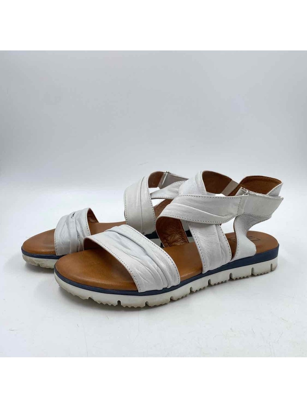 Miz Mooz Women's Shoe Size 8 White Solid Sandals